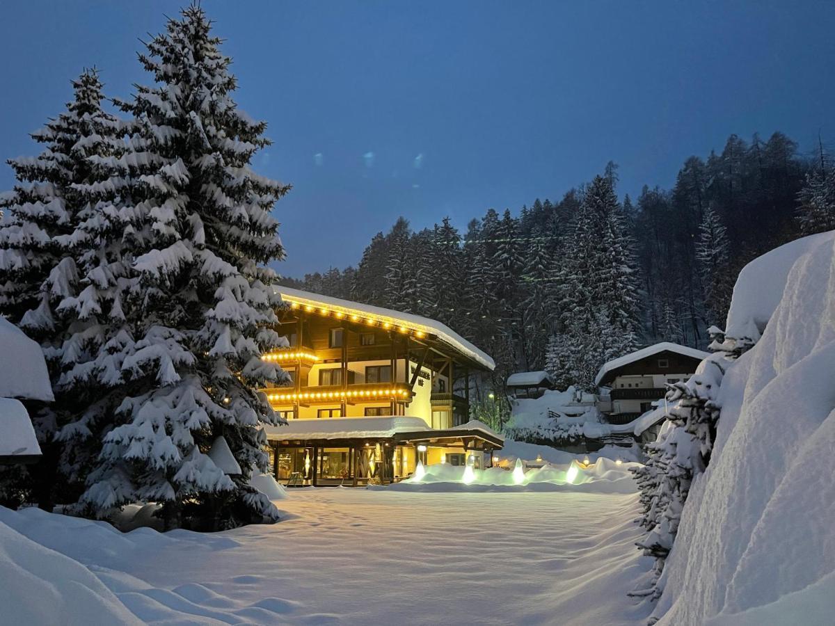 Gasthof Schlossberghof Лиенц Екстериор снимка